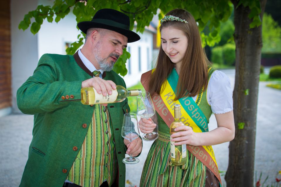 OMG-Obmann Karl Posch, Mostprinzessin Katharina Tolstiuk